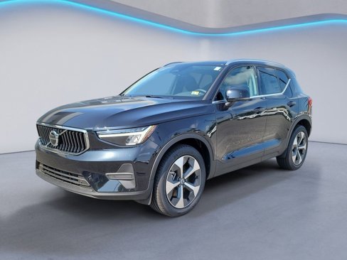 New 2025 Volvo XC40 B5 Core w/ Protection Package Premier image 7