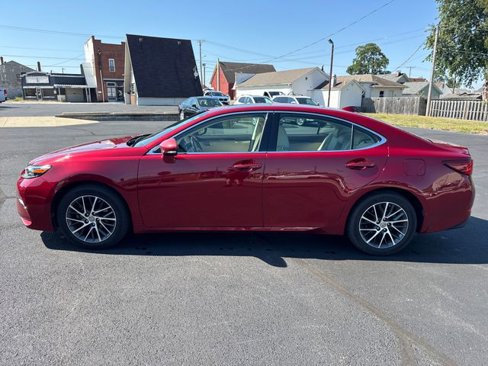 Used 2017 Lexus ES 350 w/ Luxury Package image 4