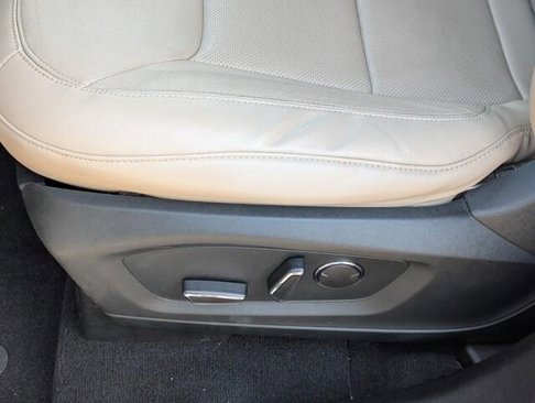 Used 2020 Ford Explorer Limited image 26