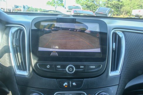 Used 2020 Chevrolet Malibu LT image 11