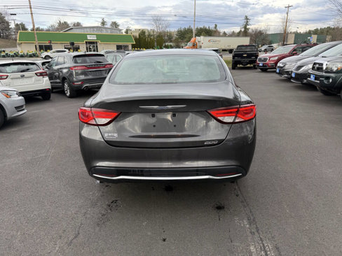 Used 2015 Chrysler 200 Limited image 7