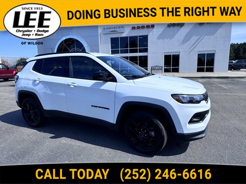 New 2026 Jeep Compass Latitude image 1