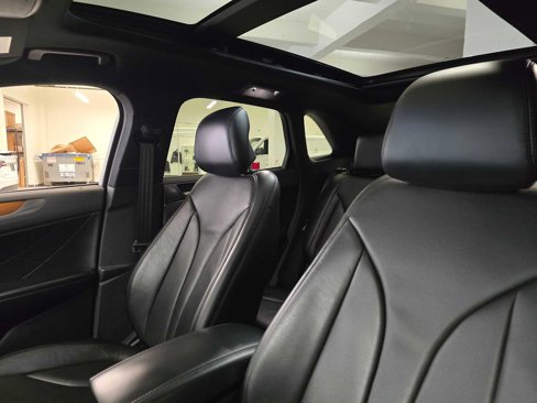 Used 2016 Lincoln MKC Reserve image 22