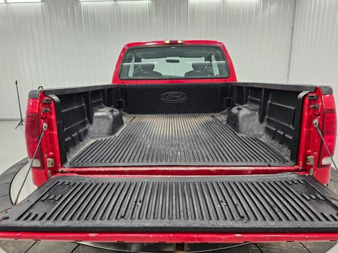 Used 2003 Ford F250 XLT image 5