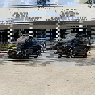 Used 2023 Chevrolet Malibu LT image 2