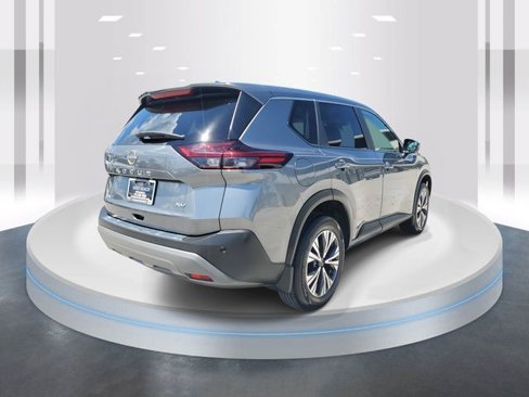 Used 2023 Nissan Rogue SV image 4