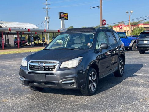 Used 2018 Subaru Forester 2.5i Premium w/ All-Weather Package image 3