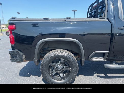 Used 2020 Chevrolet Silverado 3500 LT w/ Texas Edition image 4