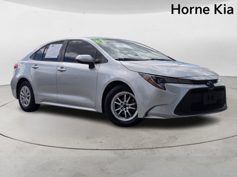 Used 2022 Toyota Corolla LE image 2