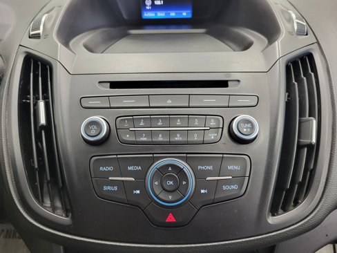 Used 2017 Ford Escape SE image 12