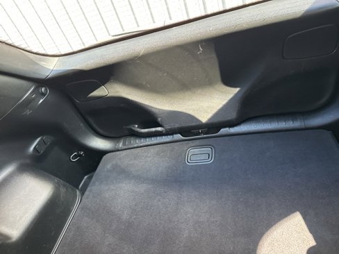 Used 2019 Jeep Cherokee Trailhawk w/ Comfort & Convenience Group image 13