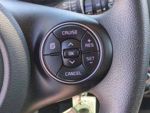 Used 2022 Kia Soul LX image 17