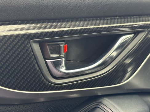 Used 2018 Subaru Crosstrek 2.0i Limited image 29