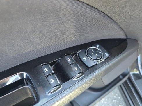 Used 2015 Ford Fusion SE w/ Equipment Group 201A image 24