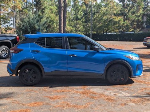 Used 2022 Nissan Kicks S image 2