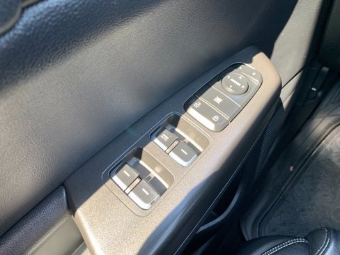 Used 2017 Kia Sportage EX image 26