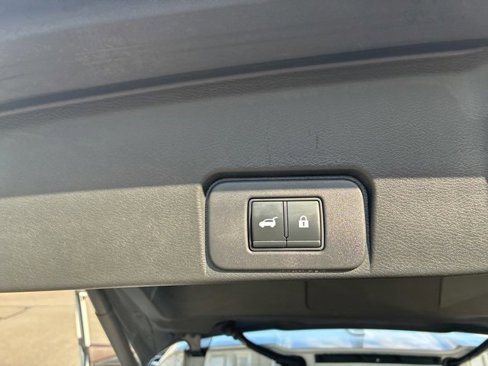 Certified 2021 Nissan Rogue SV w/ Premium Package image 21