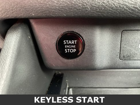 Used 2024 Nissan Rogue SV image 11