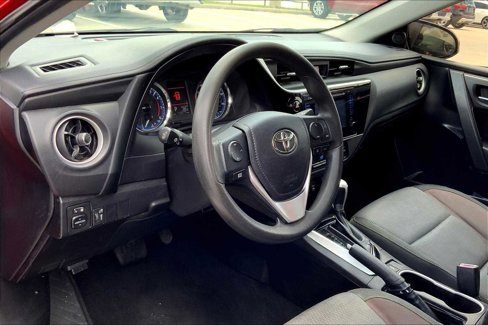 Used 2019 Toyota Corolla LE image 16