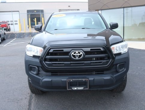 Used 2016 Toyota Tacoma SR image 11