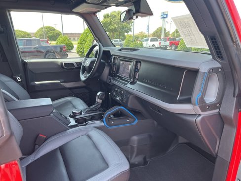 Used 2023 Ford Bronco Black Diamond image 7