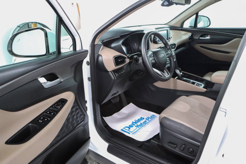 Used 2020 Hyundai Santa Fe SEL image 3