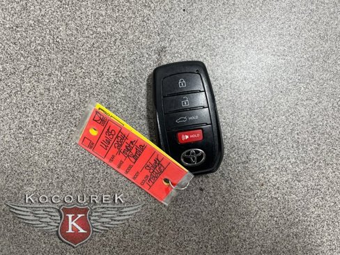 Used 2024 Toyota Corolla SE image 25