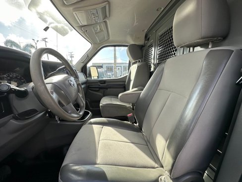 Used 2017 Nissan NV 2500 S image 13