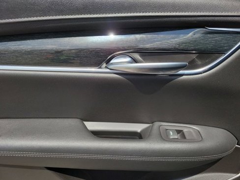Used 2020 Cadillac XT5 Premium Luxury image 11