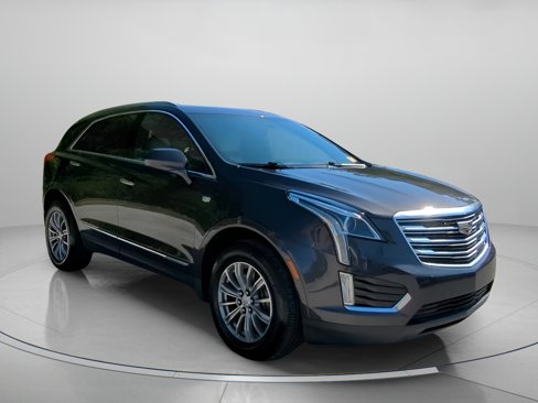 Used 2017 Cadillac XT5 Luxury w/ Driver Awareness Package image 2