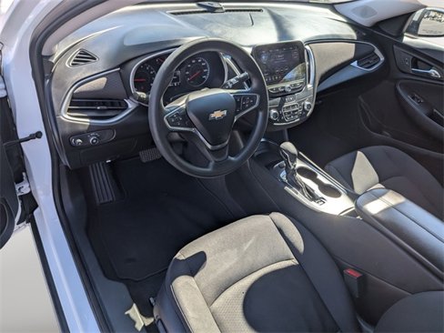 Used 2022 Chevrolet Malibu LT image 11