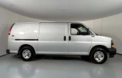 Used 2019 Chevrolet Express 2500 image 8