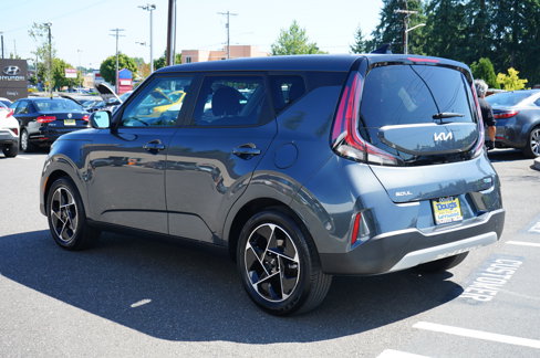 Used 2023 Kia Soul EX image 8