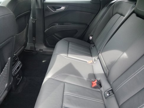 Certified 2024 Audi Q4 e-tron Premium Plus image 21