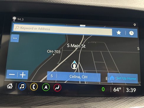 Used 2022 Buick Envision Essence w/ Technology Package I image 3