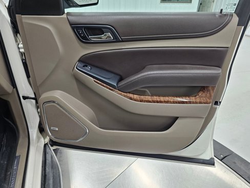 Used 2015 Chevrolet Suburban LTZ image 35