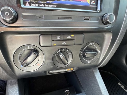 Used 2014 Volkswagen Jetta S image 20