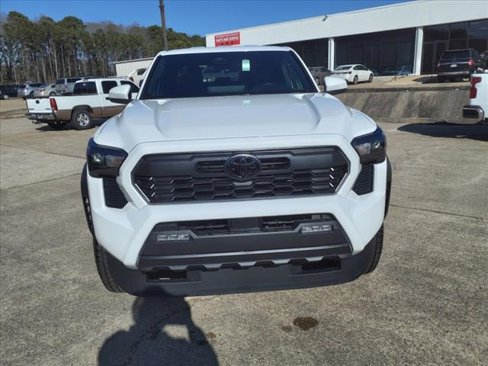 New 2024 Toyota Tacoma TRD Off-Road image 9