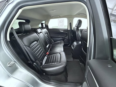 Used 2020 Ford Edge SEL w/ Convenience Package image 18