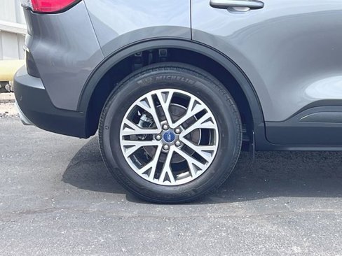 Used 2022 Ford Escape SEL image 21