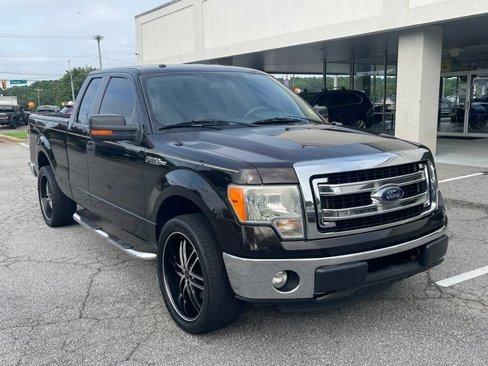 Used 2013 Ford F150 XLT w/ Mid Equipment Group image 3