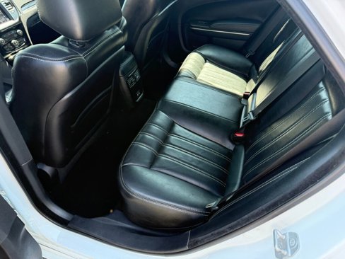 Used 2019 Chrysler 300 S image 20