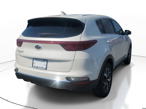 Used 2021 Kia Sportage LX image 6
