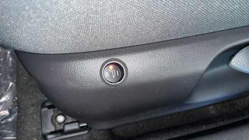 Used 2023 Toyota Prius LE image 39