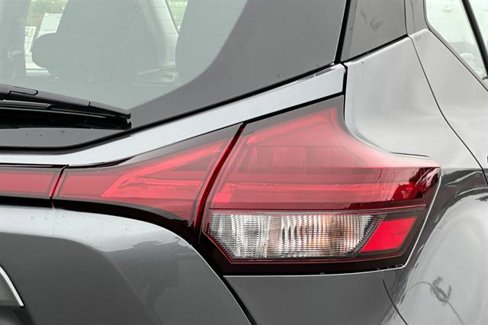 New 2025 Nissan Kicks Play S image 31