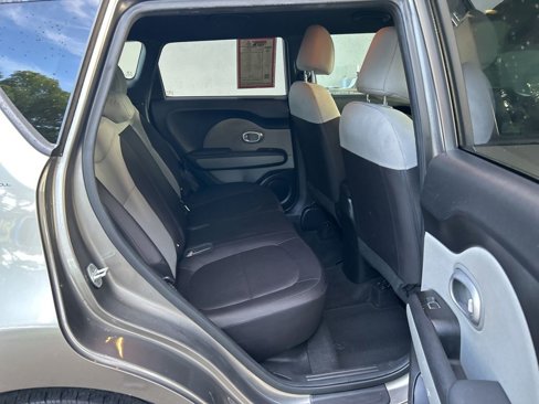 Used 2018 Kia Soul image 21