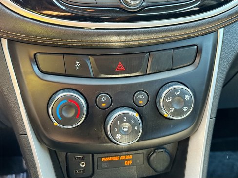 Used 2020 Chevrolet Trax LS w/ Tint and Cruise Package image 15