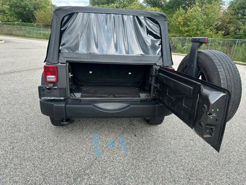 Used 2017 Jeep Wrangler Sport image 25