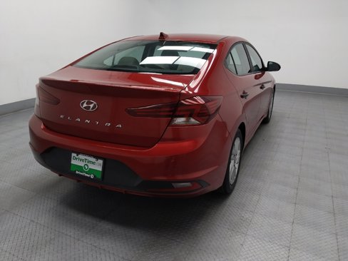 Used 2019 Hyundai Elantra SEL image 7