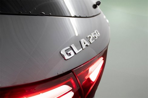 Used 2025 Mercedes-Benz GLA 250 image 9
